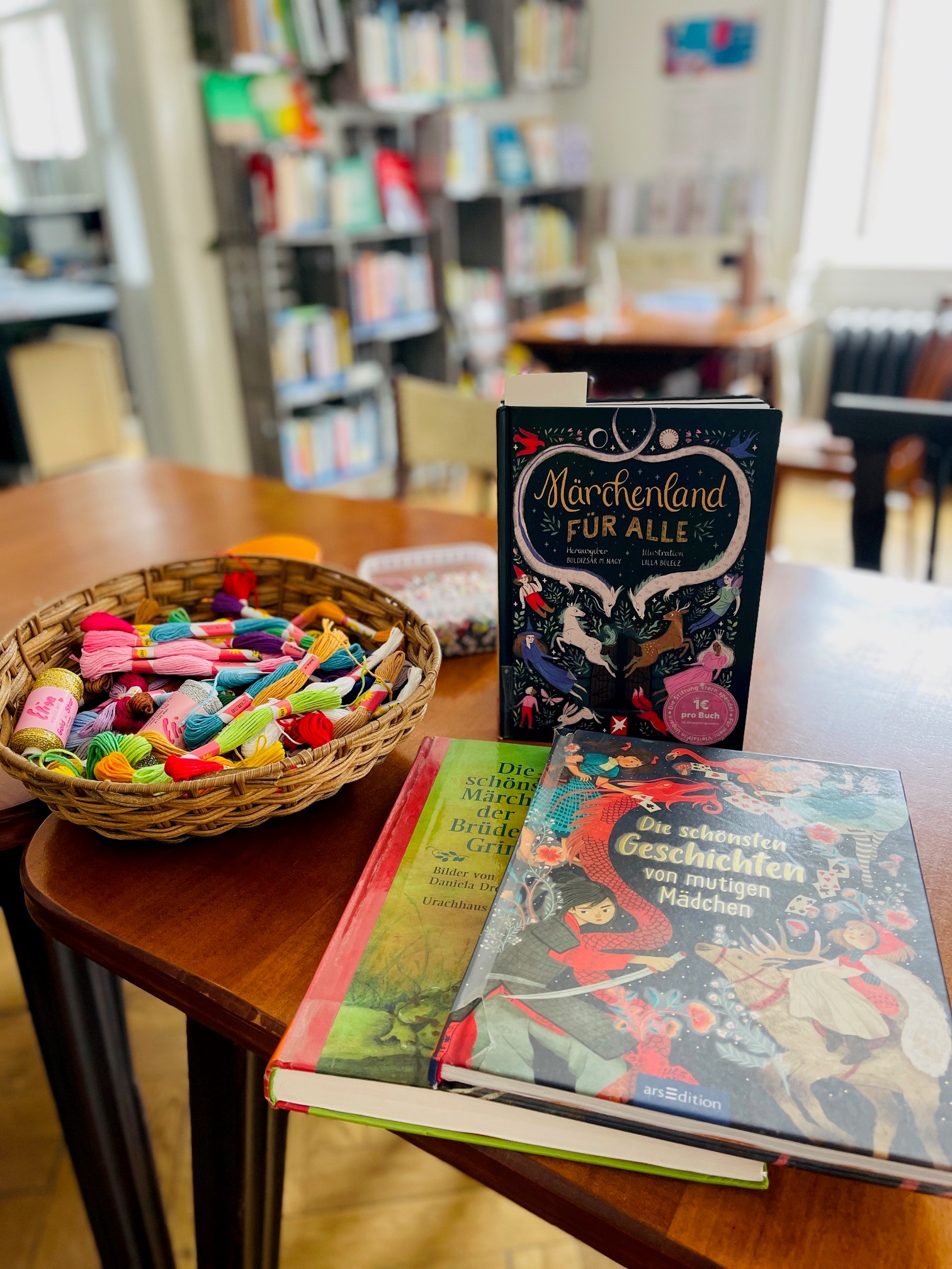 LABUCADEMY: Maschen und M&#228;rchen